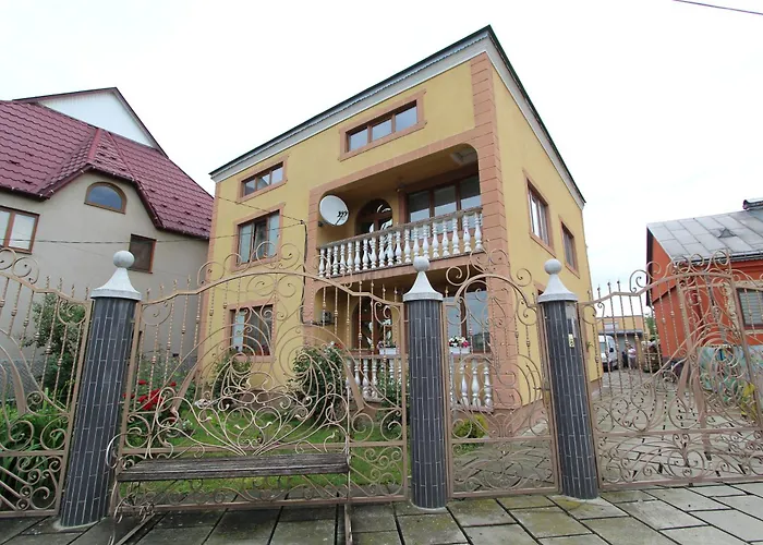 будинок 
