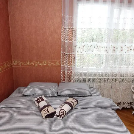 будинок 